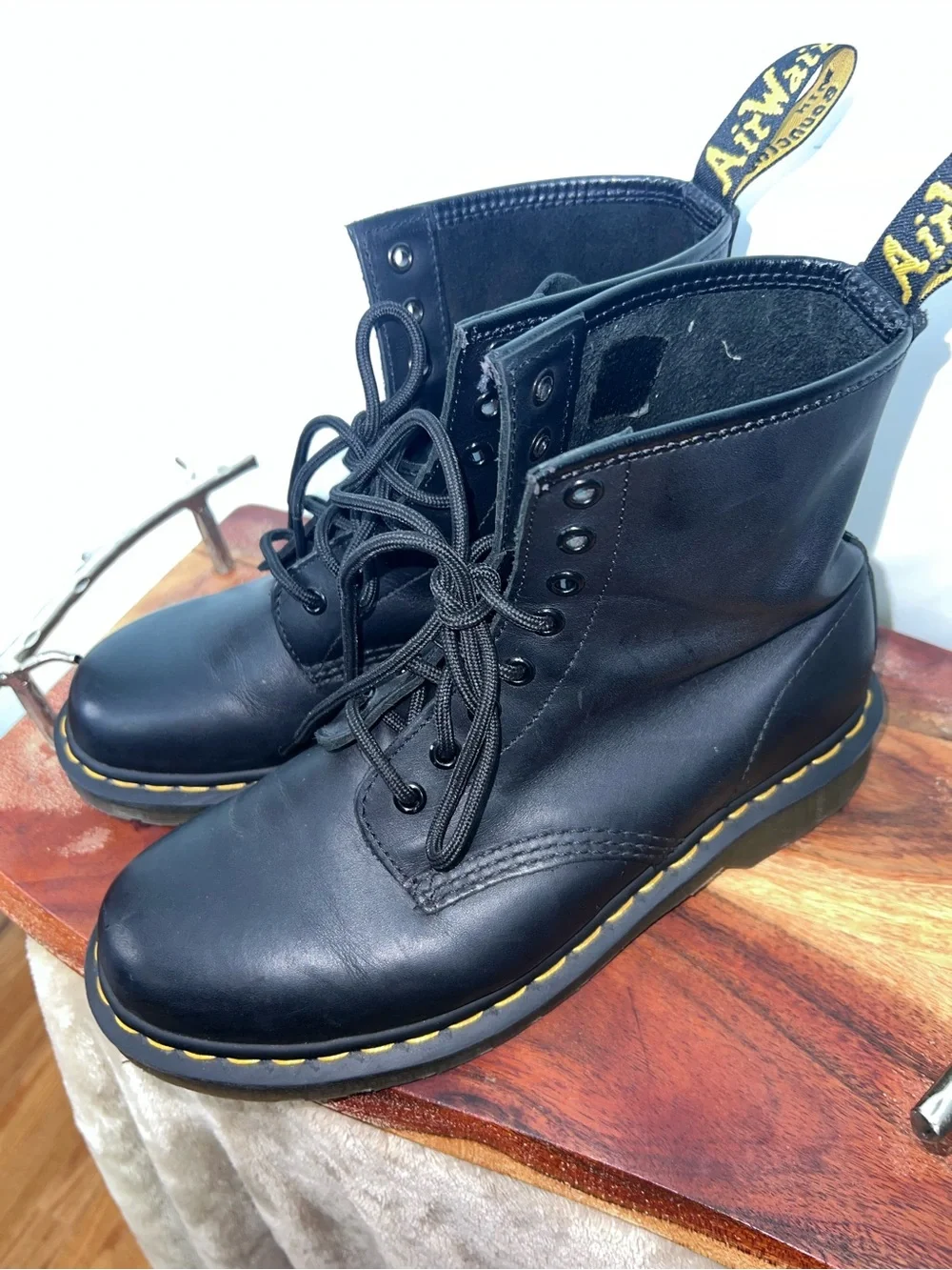 Dr Martens 1460 Black Leather 8 Eye Combat Boots US Men 8 UK 7 EU 41
